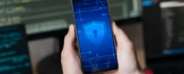 Jak zabezpieczyć urządzenia mobilne? Bezpieczeństwo smartfona w pigułce